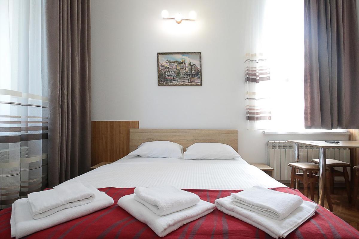 Buk Apartments On Doroshenka 29 Lviv Dış mekan fotoğraf