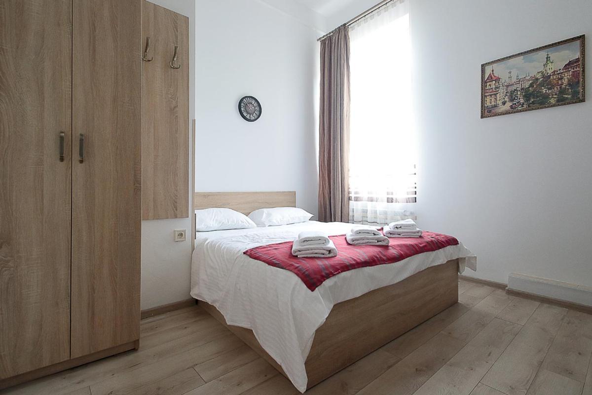 Buk Apartments On Doroshenka 29 Lviv Dış mekan fotoğraf