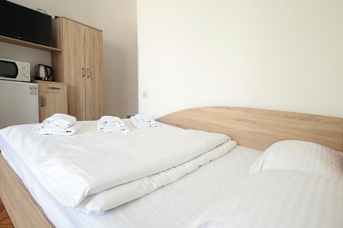 Buk Apartments On Doroshenka 29 Lviv Dış mekan fotoğraf