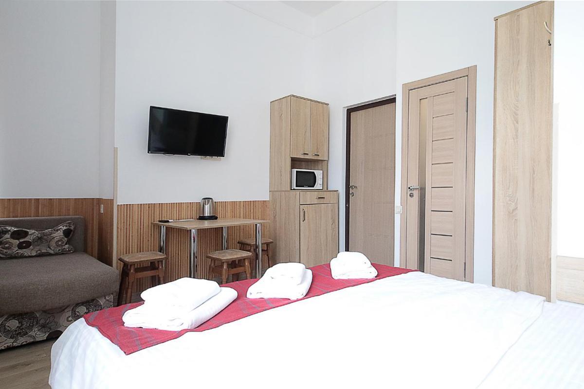 Buk Apartments On Doroshenka 29 Lviv Dış mekan fotoğraf