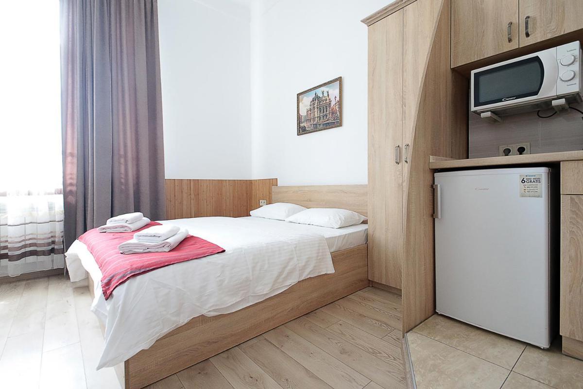 Buk Apartments On Doroshenka 29 Lviv Dış mekan fotoğraf