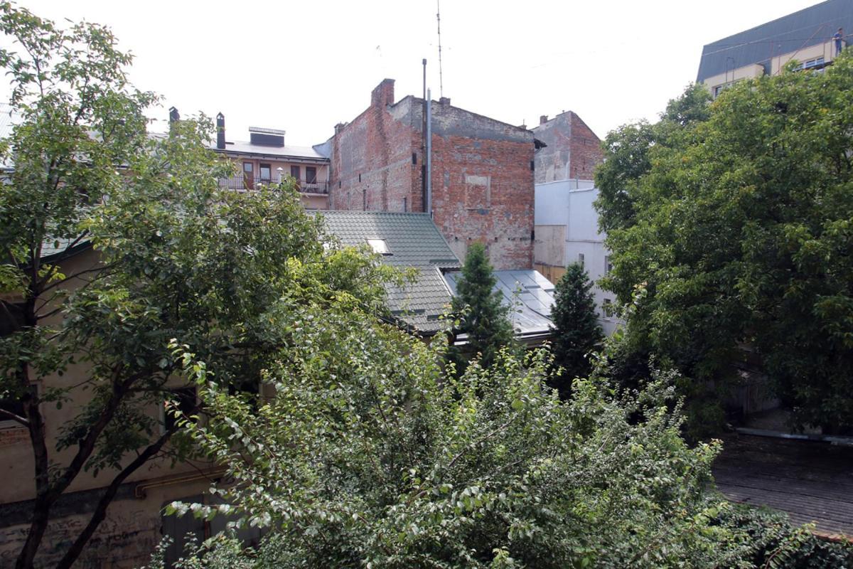 Buk Apartments On Doroshenka 29 Lviv Dış mekan fotoğraf
