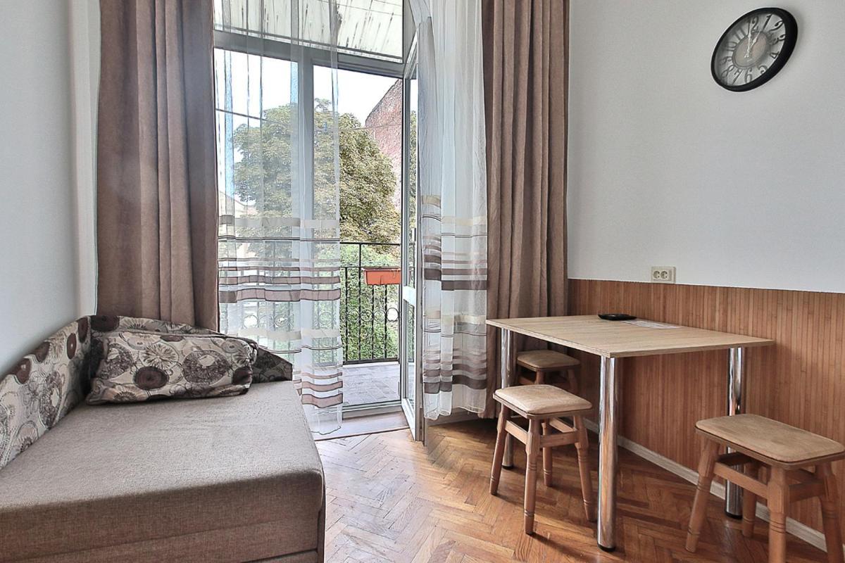 Buk Apartments On Doroshenka 29 Lviv Dış mekan fotoğraf