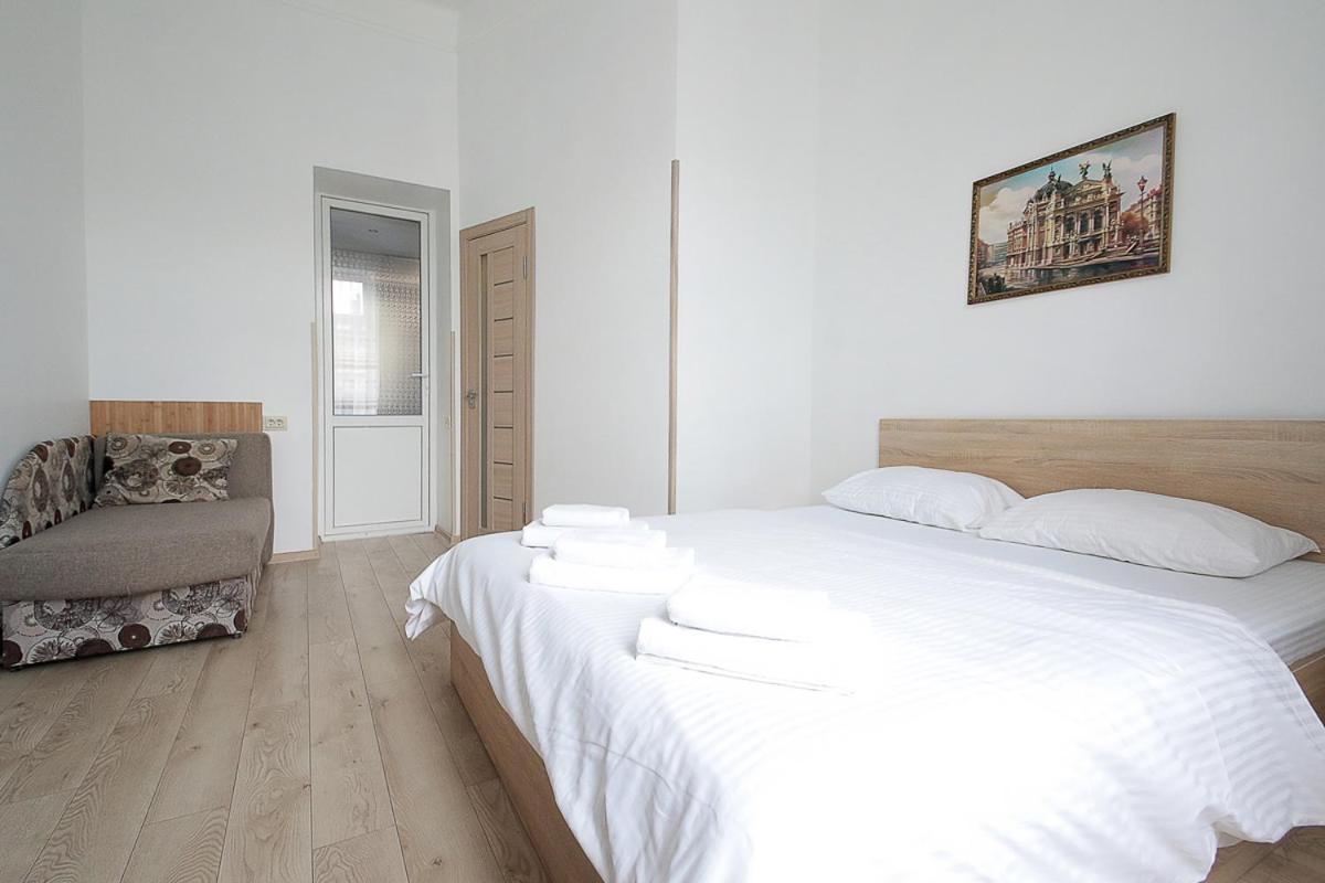 Buk Apartments On Doroshenka 29 Lviv Dış mekan fotoğraf