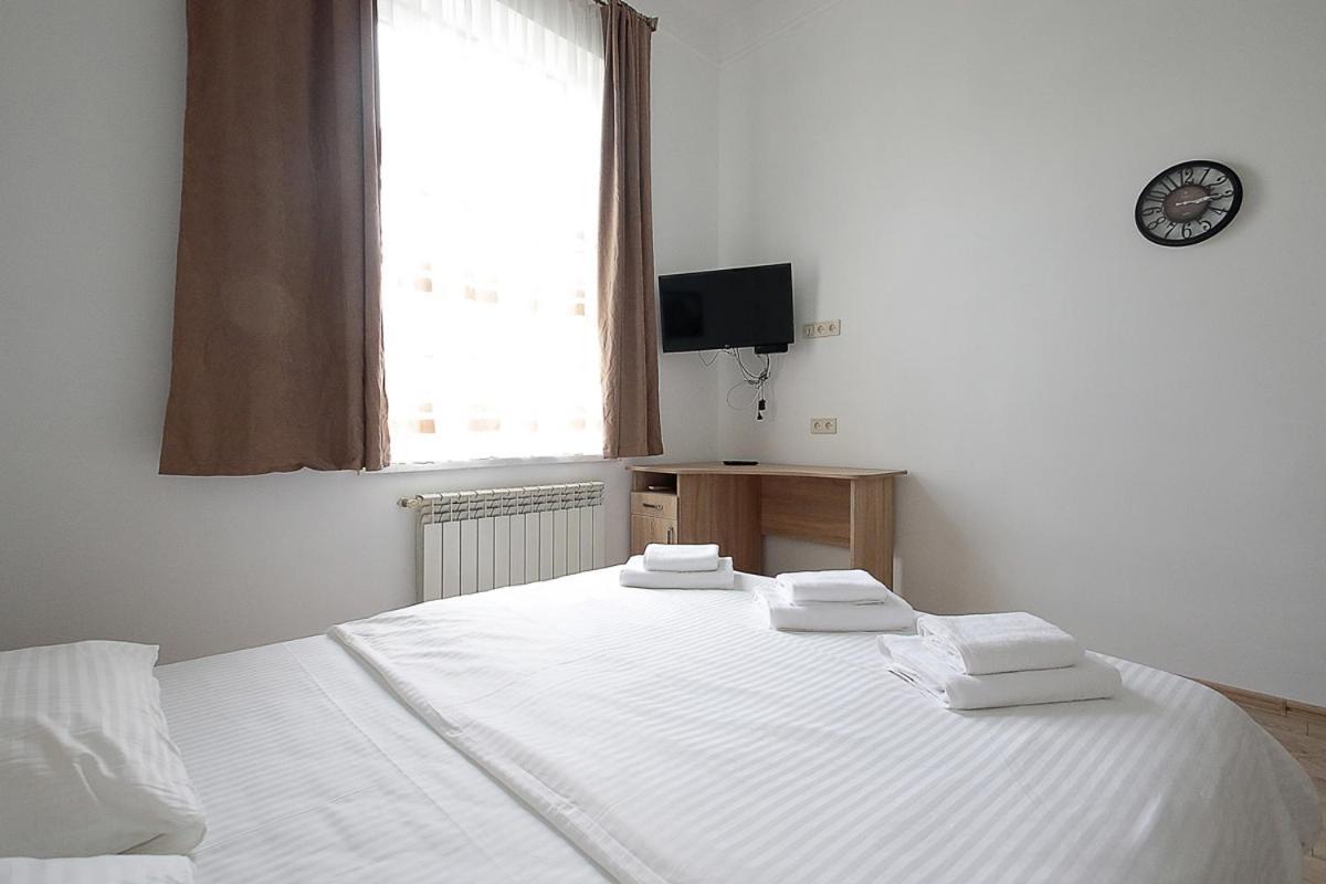 Buk Apartments On Doroshenka 29 Lviv Dış mekan fotoğraf