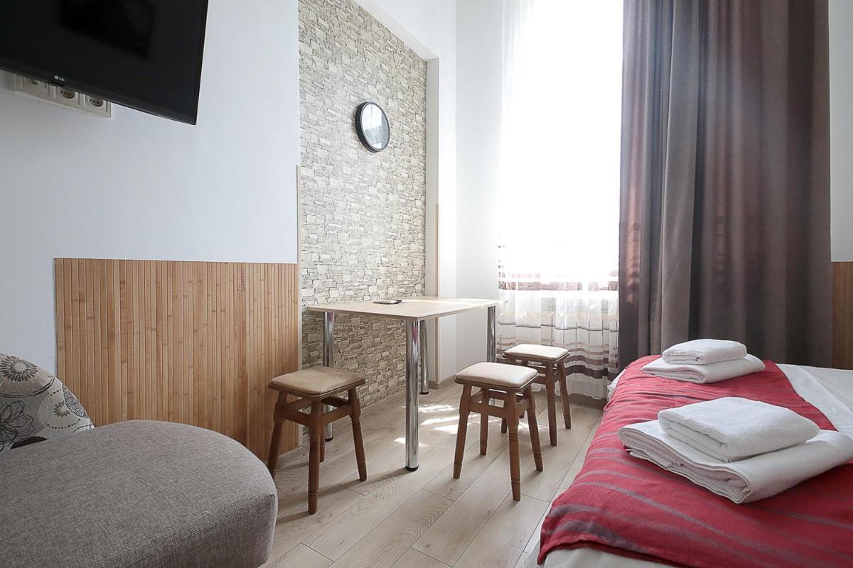 Buk Apartments On Doroshenka 29 Lviv Dış mekan fotoğraf